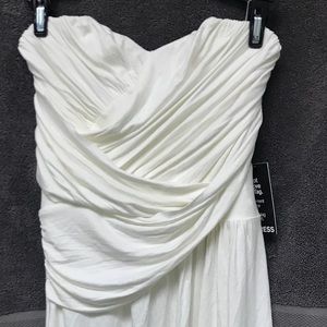 White Strapless Sweetheart Neck Dress